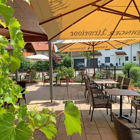 Hotel Heimfeld Restaurant Cafe Garching an Der Alz Exterior photo